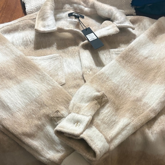 Tan Jacket - Picture 3 of 6